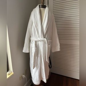 Brooks Brothers White Robe